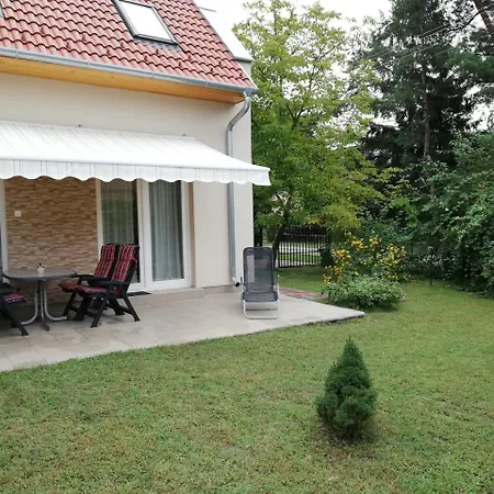 Fenyves 2 **** Apartmán