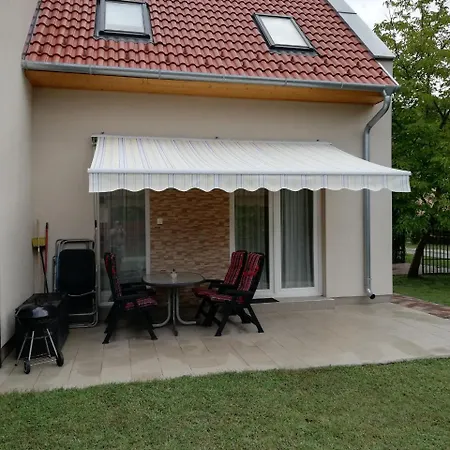 Fenyves 2 **** Apartmán *